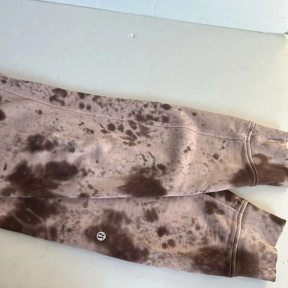 Lululemon Warm Down Jogger marble maroon pink tie dye drawstring waist pockets